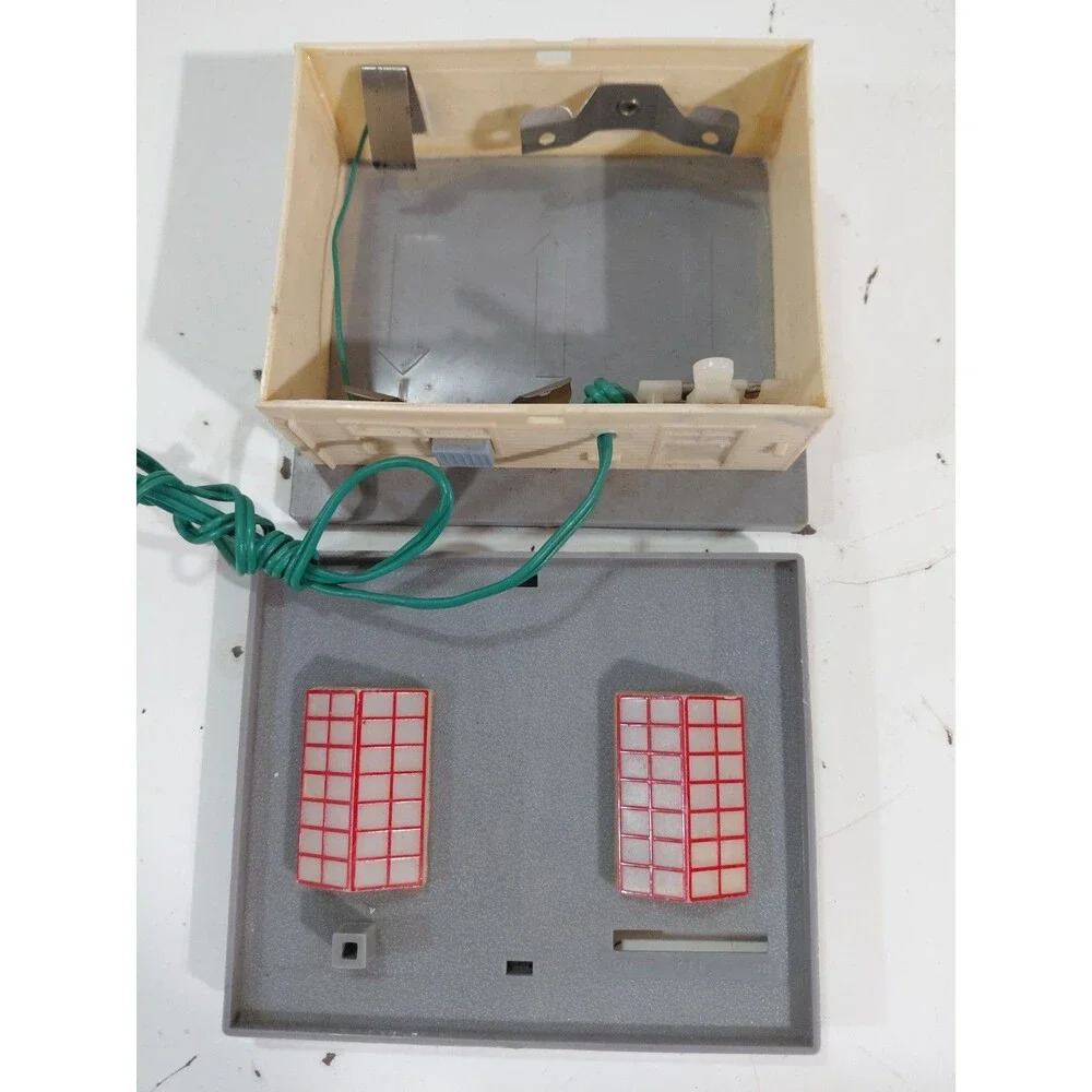 Marx HO Gauge Model Railroad Green Giant Valley Express Battery Box